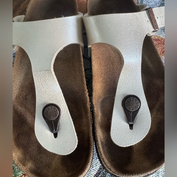 BIRKENSTOCK WOMENS PEARL WHITE SANDALS - Picture 5 of 11